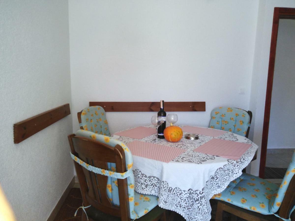 Apartman Rodić Omis Bagian luar foto