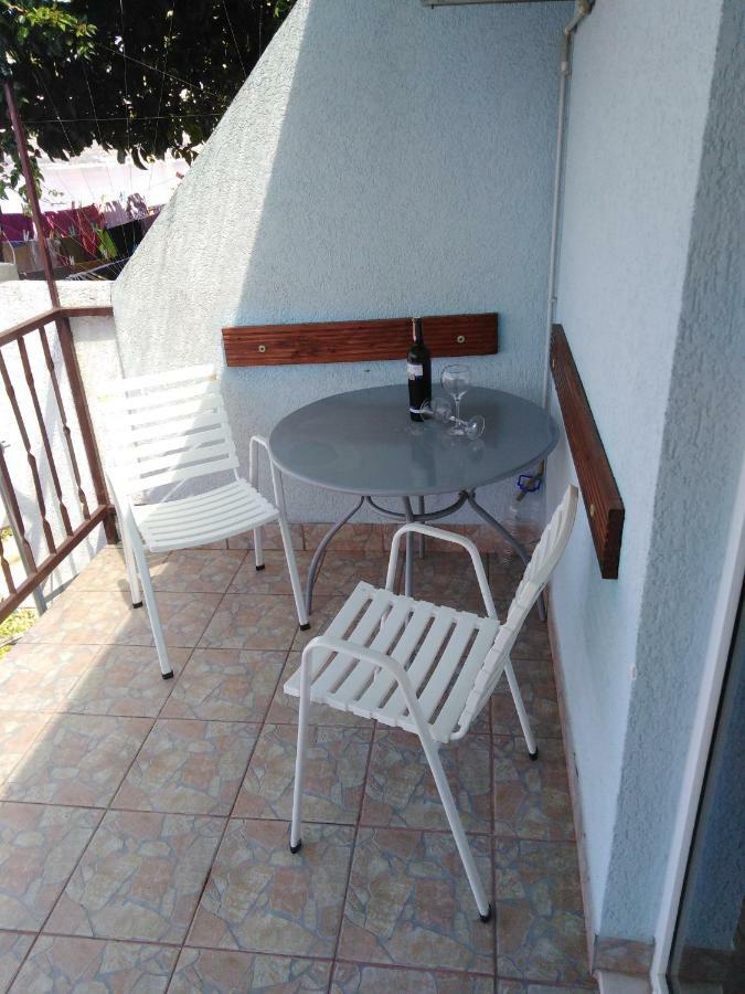 Apartman Rodić Omis Bagian luar foto